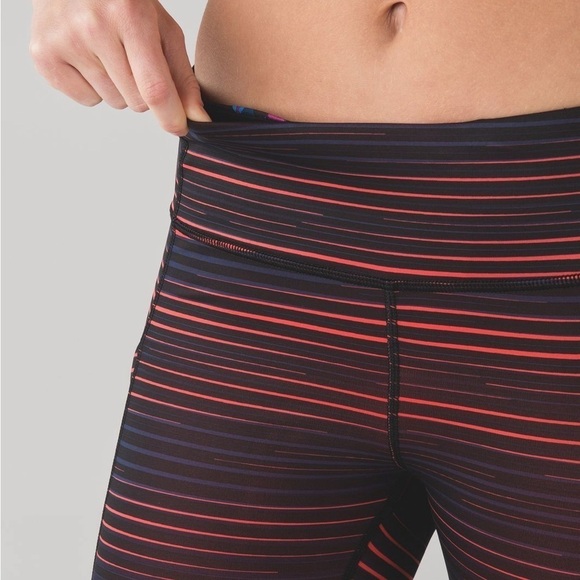 Lululemon Speed Tight IV Twisted Dune Alarming Black - Size 6 - Picture 8 of 15